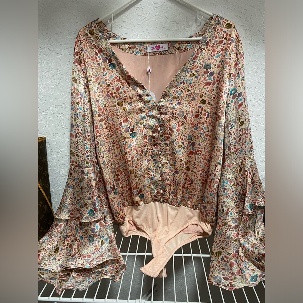 Brand New Floral Bodysuit, with Tag, Medium with Flowy Sleeves